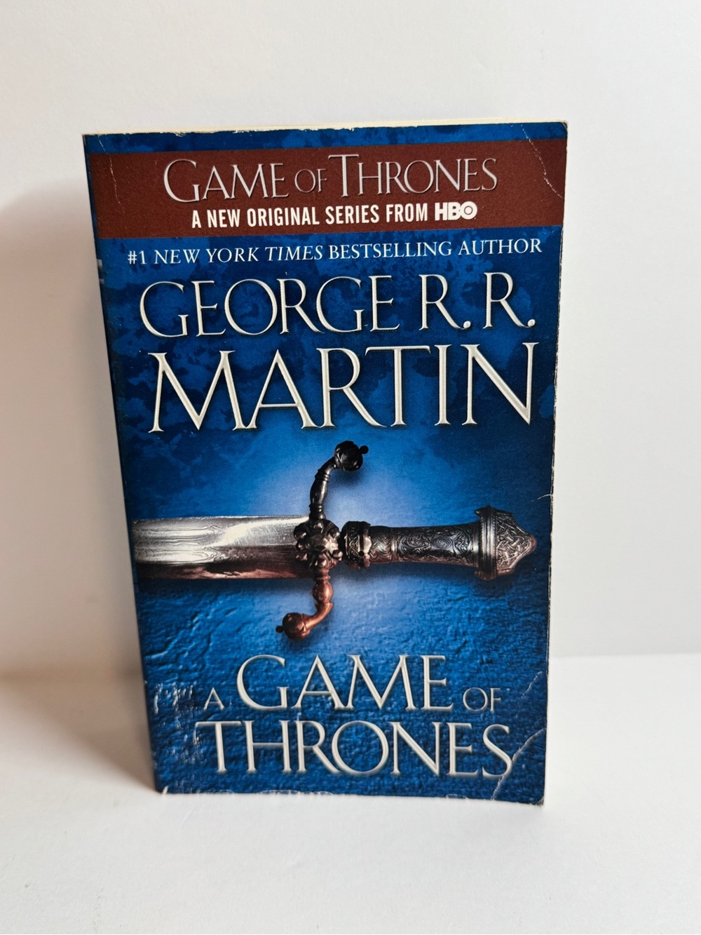 A Game of Thrones by George R.R. Martin - Blue Cover‎